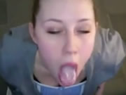 Kız arkadaşı gırtlağa kadar oral seks