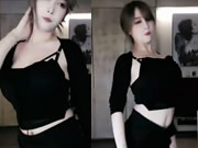 Çinli mükemmel kızın seksi dansı